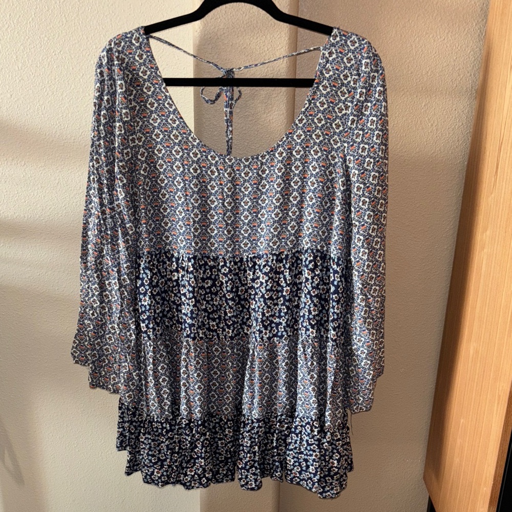 Umgee Blue and White Patterned Tunic/dress medium